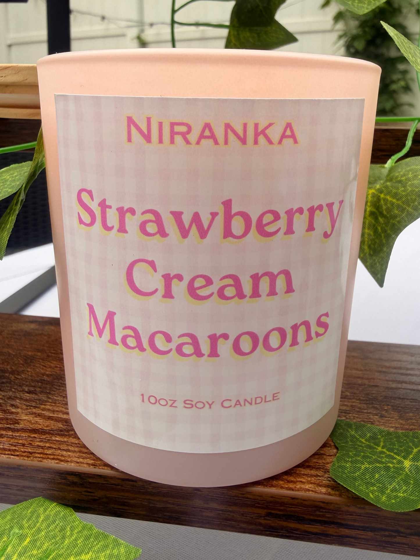 Strawberry Cream Macaroons