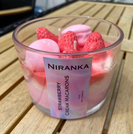 strawberry cream macaroons candle